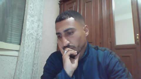 V online show from February 16, 2025, 4:42 pm