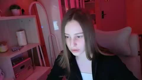 naebina online show from October 27, 2025, 5:33 am