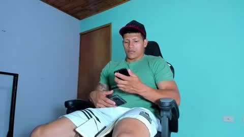 Snapshot of nagi_strong chatting on February 11, 2025, 2:57 pm nagui online show from February 11, 2025, 2:57 pm