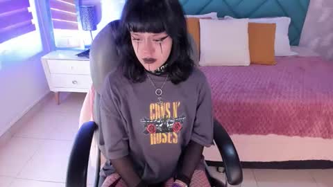 Snapshot of nahemot_sadish chatting on February 5, 2026, 2:11 pm nahemot_sadish online show from February 5, 2026, 2:11 pm