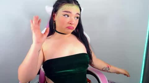 nahia cute     only   online show from October 24, 2025, 10:06 pm