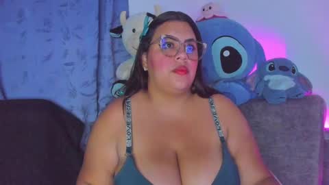 Snapshot of nahiaa233 chatting on September 18, 2025, 9:33 am nahiaa233 online show from September 18, 2025, 9:33 am