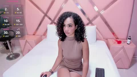 Nahiara Gray online show from September 26, 2025, 8:57 pm