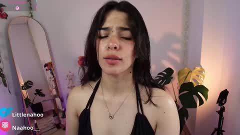 Snapshot of naho_4269 chatting on October 25, 2025, 11:29 am Naho  Sigueme en mis Redes Sociales Follow me on my social networks online show from October 25, 2025, 11:29 am