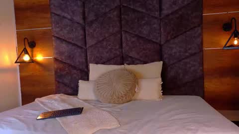  VICTORIA  online show from December 13, 2025, 7:53 pm