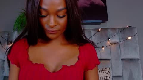  VICTORIA  online show from March 4, 2026, 7:53 pm