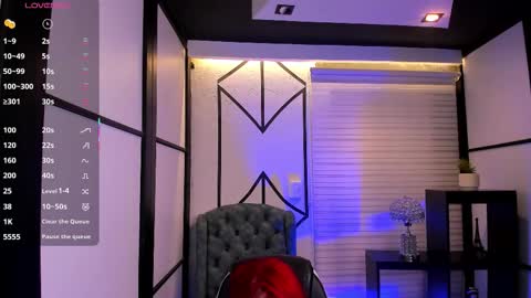 Nahomi online show from November 28, 2025, 6:05 am