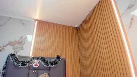   SHELBY   online show from January 5, 2026, 5:27 pm