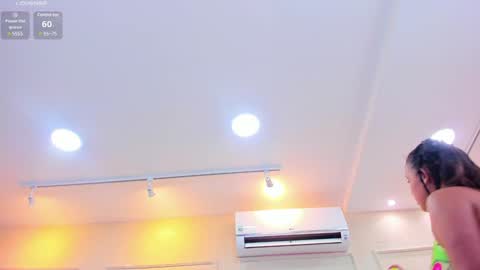 Snapshot of nahomygrey_ chatting on January 12, 2025, 4:29 pm Nahomy online show from January 12, 2025, 4:29 pm