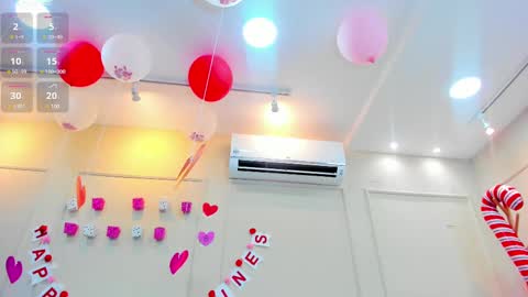 Snapshot of nahomygrey_ chatting on February 17, 2025, 11:31 pm Nahomy online show from February 17, 2025, 11:31 pm