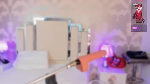 Nahomy Roberts online show from December 5, 2025, 12:14 pm