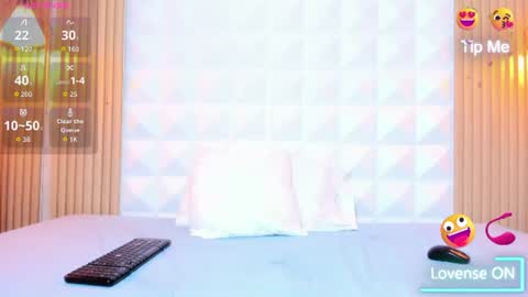 NAILA online show from June 22, 2026, 7:11 pm