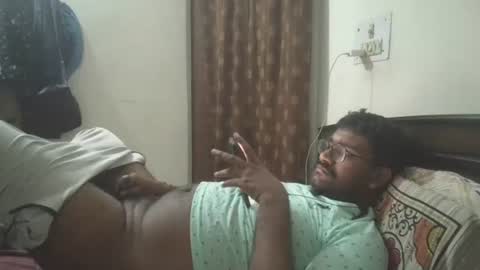 NAIRANANDU28 online show from April 1, 2026, 4:35 am