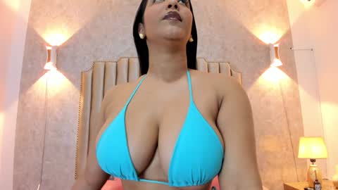 Snapshot of naisharousell chatting on December 15, 2024, 6:59 pm Naisha Rousell online show from December 15, 2024, 6:59 pm