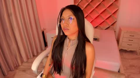 INSTAGRAM  m2221     online show from December 24, 2024, 11:38 am