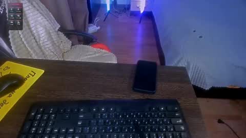 Snapshot of naked_psychologist chatting on February 9, 2025, 11:25 am Asy no face  online show from February 9, 2025, 11:25 am