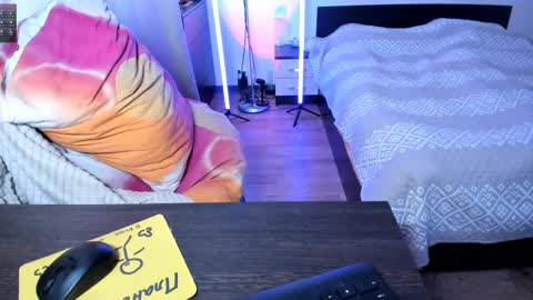 Snapshot of naked_psychologist chatting on March 10, 2025, 9:53 am Asy no face  online show from March 10, 2025, 9:53 am