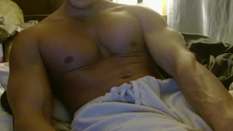 nakeDwoodBbetter online show from January 8, 2025, 10:48 pm