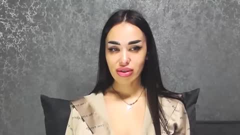 Lady online show from April 16, 2026, 1:34 pm