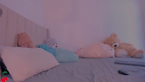 N A M I    -   OF  namibergmant online show from September 25, 2025, 9:51 pm