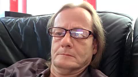 Snapshot of namorreyeb chatting on November 3, 2025, 2:40 pm namorreyeb online show from November 3, 2025, 2:40 pm