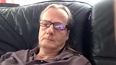 Snapshot of namorreyeb chatting on November 25, 2025, 10:26 am namorreyeb online show from November 25, 2025, 10:26 am