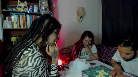 Snapshot of nana_cirkuss chatting on October 8, 2025, 4:43 am Val  online show from October 8, 2025, 4:43 am
