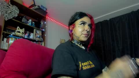 Snapshot of nana_cirkuss chatting on October 9, 2025, 5:16 am Val  online show from October 9, 2025, 5:16 am