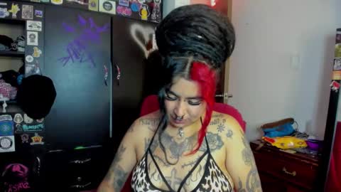 Snapshot of nana_cirkuss chatting on October 24, 2025, 3:58 am Val  online show from October 24, 2025, 3:58 am
