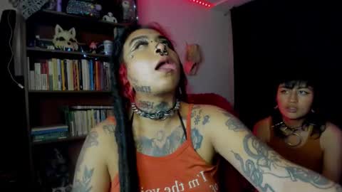 Snapshot of nana_cirkuss chatting on October 27, 2025, 3:32 am Val  online show from October 27, 2025, 3:32 am