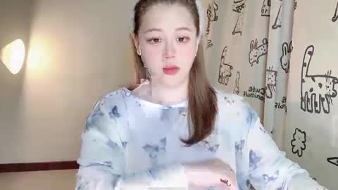 nanabigbobo online show from December 15, 2025, 1:37 pm