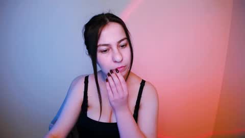 your candy  online show from February 9, 2025, 3:12 pm