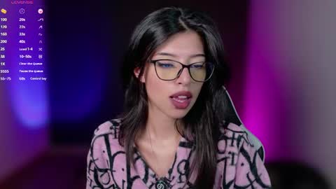 Nana  Natalia online show from August 3, 2026, 2:43 am