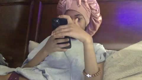 nanaonn online show from February 5, 2026, 8:57 pm