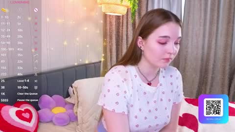 Luna online show from April 9, 2026, 6:19 am