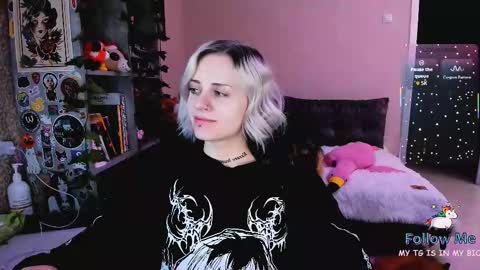 Monday-Friday 12-4 AM and 6-9 AM New York time online show from December 19, 2025, 9:11 pm