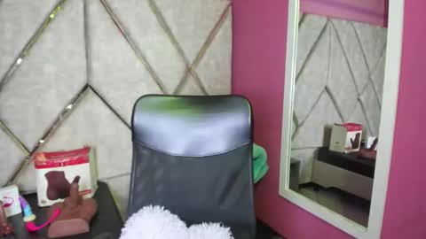 Snapshot of nany_pretty chatting on October 24, 2025, 6:10 am nany_pretty online show from October 24, 2025, 6:10 am