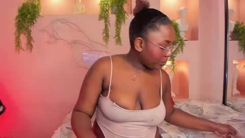 Snapshot of nanymoreno chatting on November 6, 2025, 2:07 pm nanymoreno online show from November 6, 2025, 2:07 pm