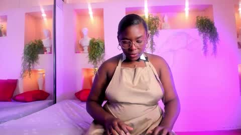 Snapshot of nanymoreno chatting on November 18, 2025, 12:31 pm nanymoreno online show from November 18, 2025, 12:31 pm