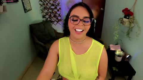 Snapshot of naomi_aniston chatting on June 19, 2026, 2:32 pm naomi_aniston online show from June 19, 2026, 2:32 pm