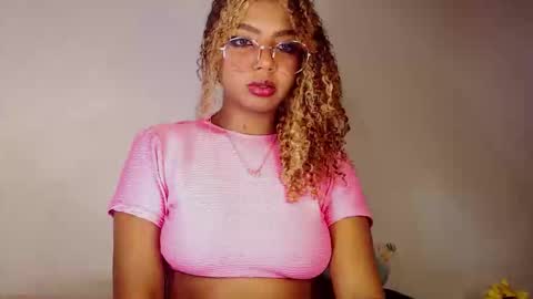 mara Jos online show from September 19, 2025, 10:49 am