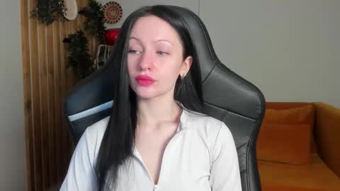 Naomi online show from February 24, 2026, 5:27 am