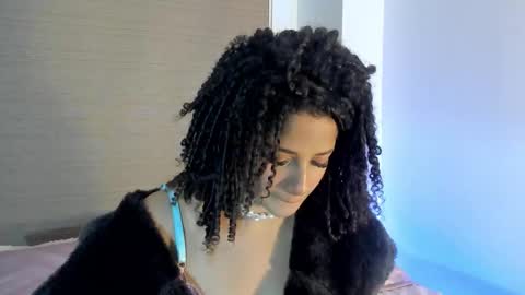 Snapshot of naomidawsonn chatting on October 22, 2025, 11:04 pm naomidawson online show from October 22, 2025, 11:04 pm