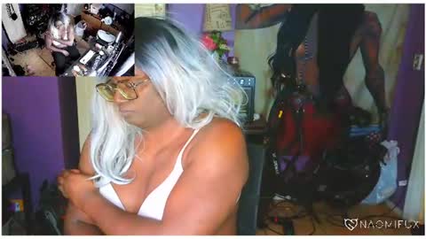 Snapshot of naomifux chatting on July 14, 2026, 5:51 pm Naomi online show from July 14, 2026, 5:51 pm