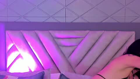 naomiharuno online show from July 10, 2026, 7:49 pm