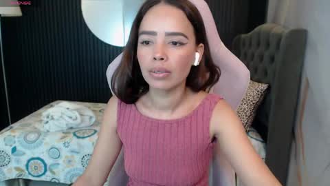 Naomis online show from May 6, 2026, 2:22 pm
