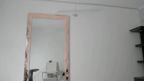 Snapshot of naomisaenz01 chatting on April 17, 2026, 7:39 pm naomisaenz01 online show from April 17, 2026, 7:39 pm