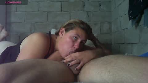 Snapshot of naomisimon chatting on January 17, 2025, 12:31 pm bellas2012 online show from January 17, 2025, 12:31 pm