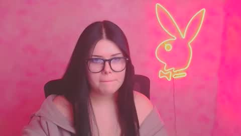 Snapshot of naomivibes chatting on November 12, 2025, 12:38 pm Naomi online show from November 12, 2025, 12:38 pm