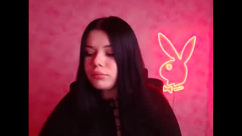 Snapshot of naomivibes chatting on November 21, 2025, 6:56 am Naomi online show from November 21, 2025, 6:56 am